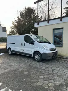 Opel Vivaro Bild 2