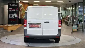 Mercedes-Benz  Bild 8