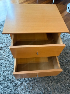 Nachtkästchen Bild 3