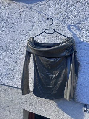 Gold Top schulterfrei Bild 4