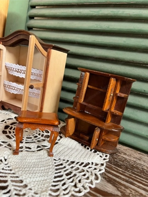 Miniaturmöbel Bild 3