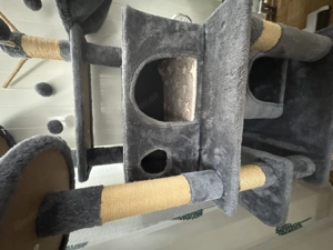 Katzen Kratzbaum von klein bis gross Bild 3