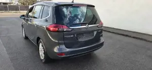Opel Zafira Bild 4