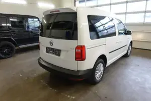 VW Caddy Bild 16