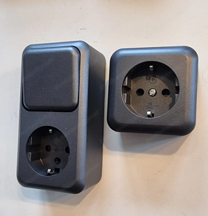 Aufputz Steckdosen & Schalter Aufputz - Neu & Unbenutzt 8 Stk.