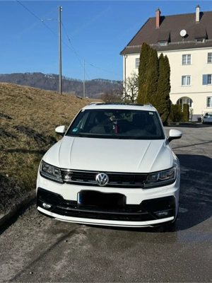 Volkswagen Tiguan 2.0 TDI DSG   Pickerl neu   190 PS  8-fach bereift Bild 5