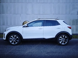 KIA Stonic 1.4 MPI GOLD SUV   Geländewagen Bild 2