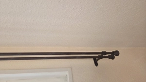 Vorhänge mit Vorhangstangen Bild 2