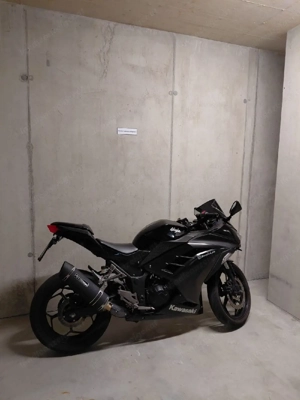 Kawasaki Ninja 300 (A2) Bild 4