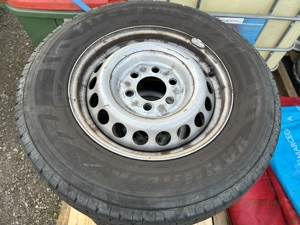 Firestone Sommerreifen auf Stahlfelgen 235 65R16C Sprinter  Bild 3