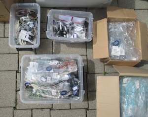 Schmuck Spielzeug Restposten Dekoration Deko Modeschmuck Hänger Ohrringe Armreifen Bild 2