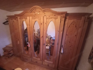 Vollholz Kasten bäuerlicher Stil Bild 3