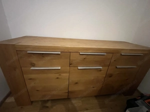 Kommode aus Massivholz Bild 2
