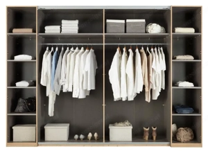 Kleiderschrank mit Schiebetüren  Bild 2