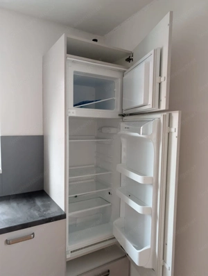 Einbauküche zu verkaufen   sehr guter Zustand (Farbe: Grau) Bild 5