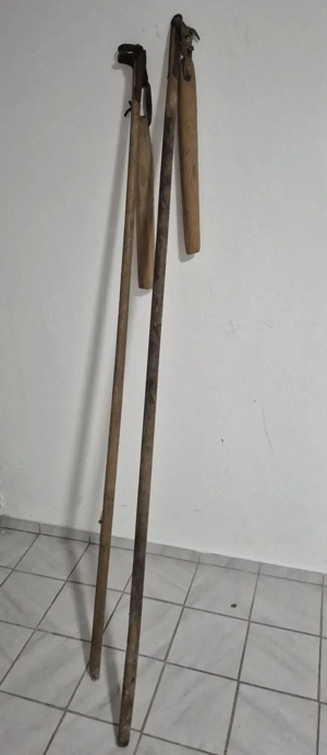 Antike Bauernwerkzeuge   Deko-Set: Dreschflegel, Torfstecher & Handspritze Bild 7