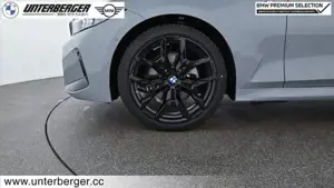 BMW 320d xDrive M Sportpaket // elektr. Anhängerkupplung // Lenkradheizung Bild 7