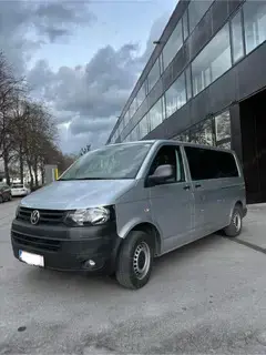 VW T5 Rentnerfahrzeug Kleinbus Bild 8