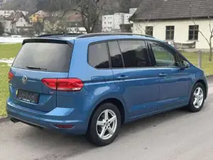 VW Touran Bild 2