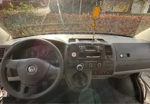 VW T5 Rentnerfahrzeug Kleinbus Bild 4