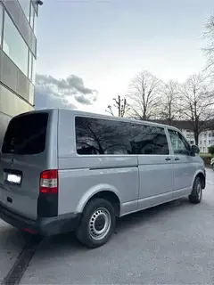 VW T5 Rentnerfahrzeug Kleinbus Bild 5
