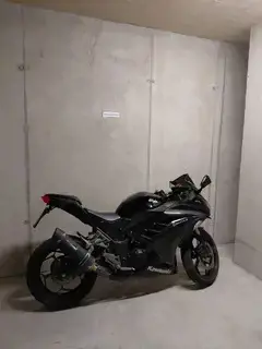 Kawasaki Ninja 300 (A2) Bild 4