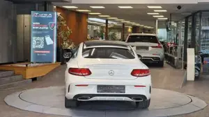 Mercedes-Benz C 300 Bild 8