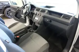 VW Caddy Bild 9