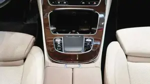 Mercedes-Benz E 220 Bild 20