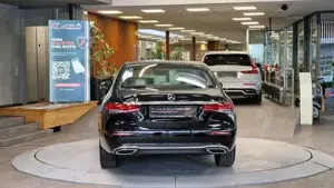 Mercedes-Benz E 220 Bild 9