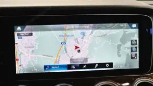 Mercedes-Benz E 220 Bild 15