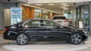 Mercedes-Benz E 220 Bild 7