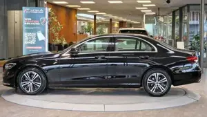 Mercedes-Benz E 220 Bild 4