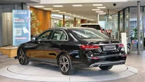 Mercedes-Benz E 220 Bild 5