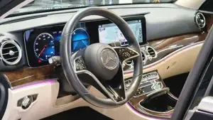 Mercedes-Benz E 220 Bild 12