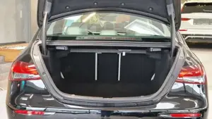 Mercedes-Benz E 220 Bild 10