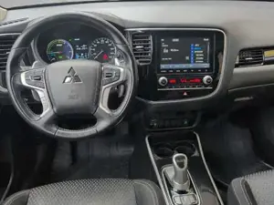 Mitsubishi Outlander Bild 8