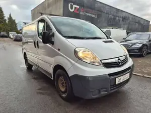Opel Vivaro Bild 2