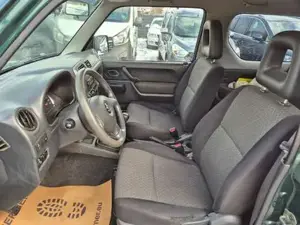 Suzuki Jimny Bild 14
