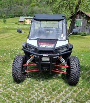 Polaris Racer RZR XP