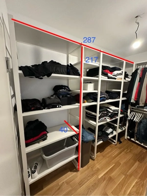 Kleiderschrank Bild 3