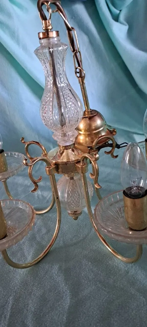 Luster aus Messing und Kristall Bild 3