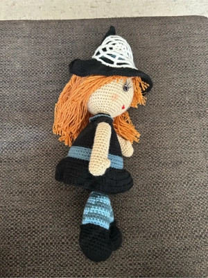 Handarbeit: Hexe  Bild 2