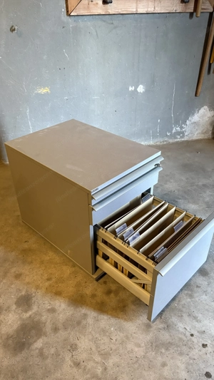 Büro Rollcontainer  Bild 2