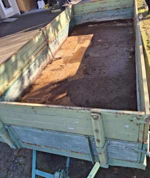 Anhänger mit Kippfunktion Bild 3