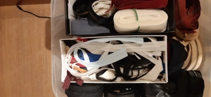 Reißverschlüsse und Gummibänder