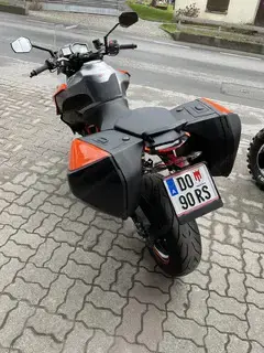 KTM 1290 Superduke GT Bild 2