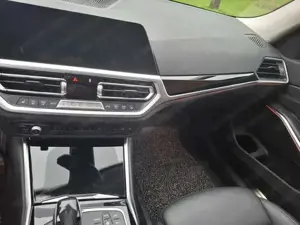 BMW - 320 - Touring - x Drive - Sportline Bild 10