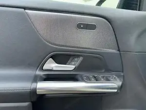 Mercedes-Benz GLA 200 d 4MATIC Night KAM ParkAss. ACC SpurH Bild 11