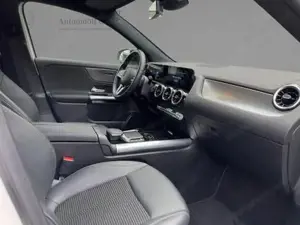 Mercedes-Benz GLA 200 d 4MATIC Night KAM ParkAss. ACC SpurH Bild 6